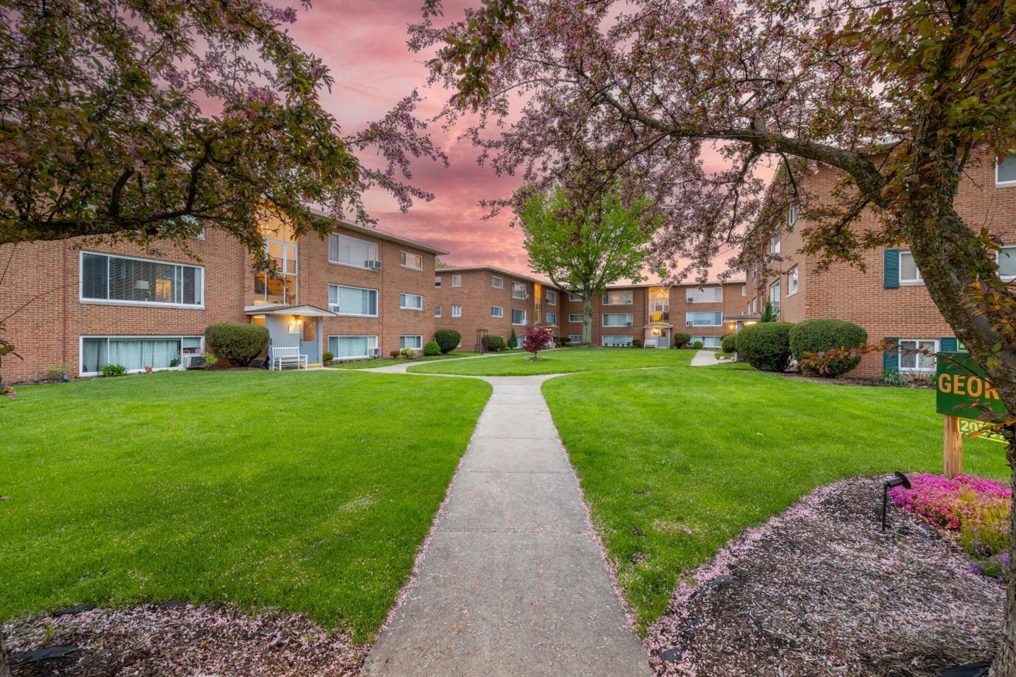 Georgetown Villas 1-1B Close To Cleveland Airport And The Rocky River Valley Fairview Park Dış mekan fotoğraf